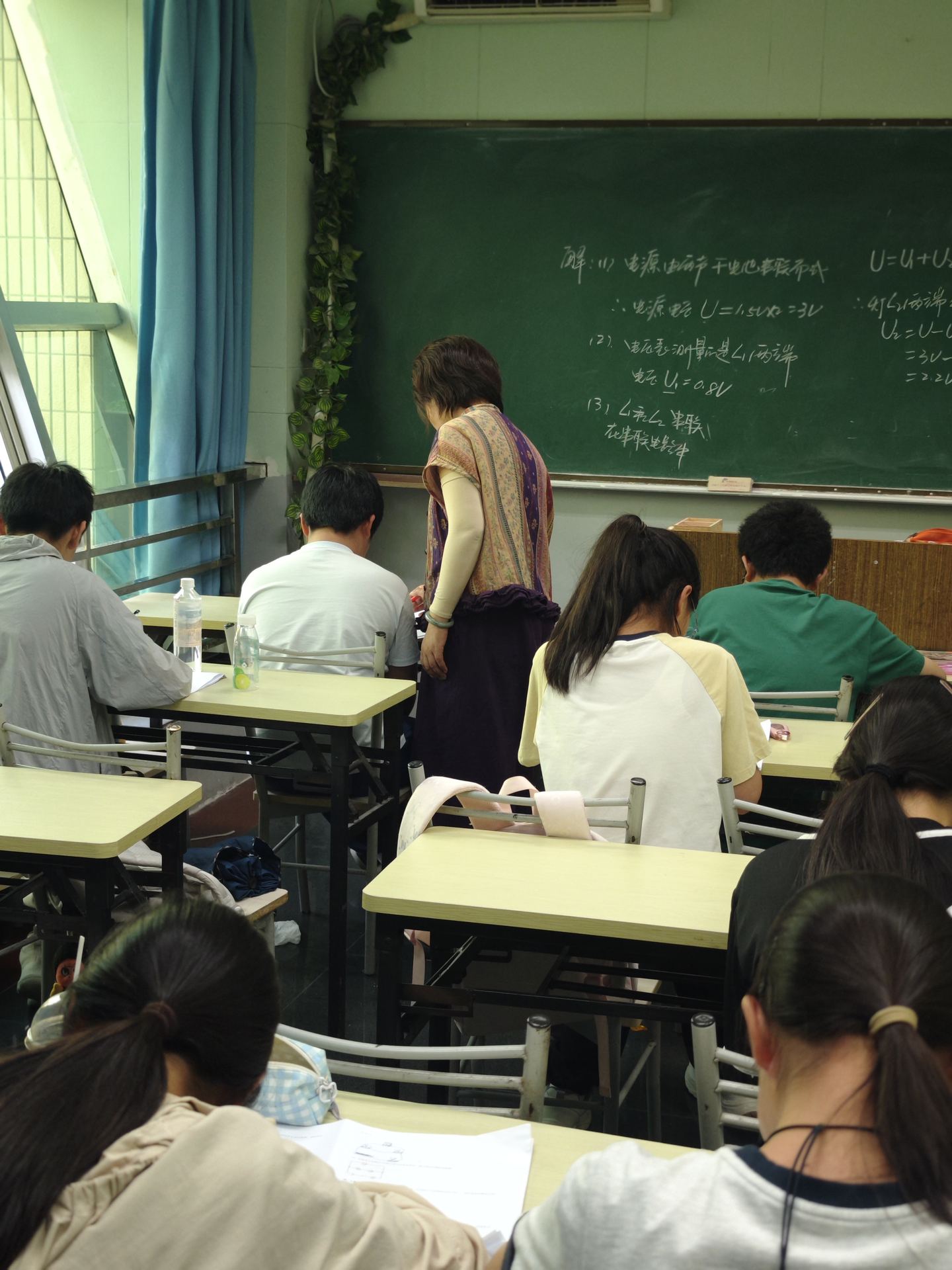 文德学校初中课堂日常 9